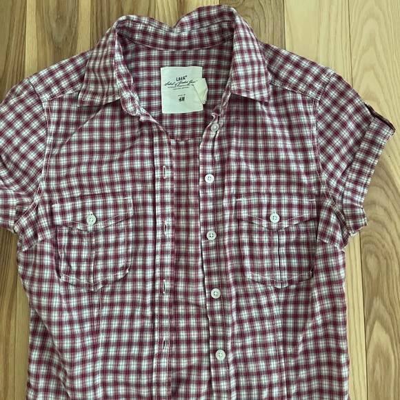 H&M Red Plaid Button Up Shirt - Picture 2 of 2